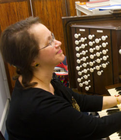 Sue Ellen Rumstay, Organist